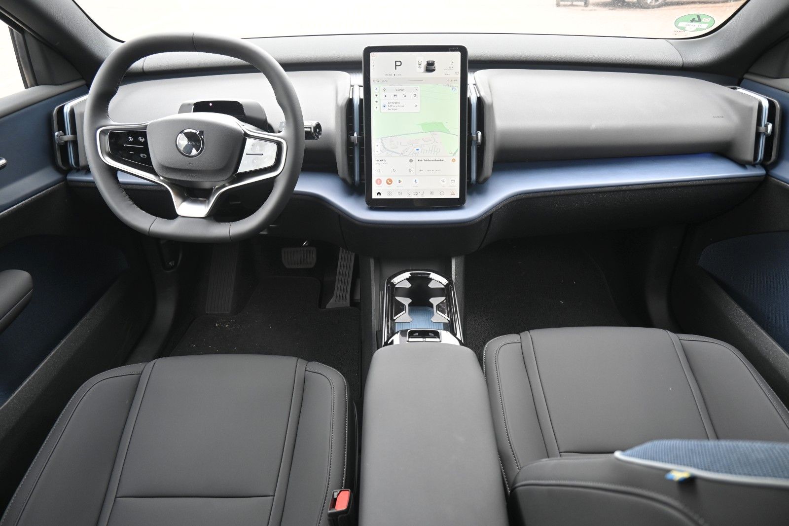 Fahrzeugabbildung Volvo EX30 Single Plus*Winter Paket*Scheibentönung*AHK