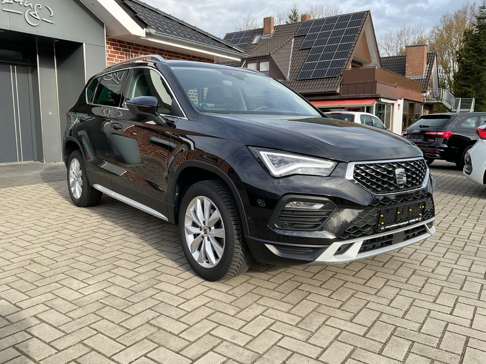 Fahrzeugabbildung SEAT Ateca 1.5 TSI Xperience DSG,LED,Kamera,Navi