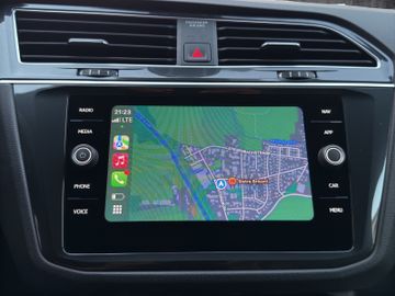 Volkswagen Tiguan R-Line 1.5 TSI DSG*BLACK*DIGITAL*LED*NAVI