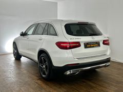 MERCEDES-BENZ GLC 220 d 4Matic / 1.HAND/  109.tKM / GARANTIE /