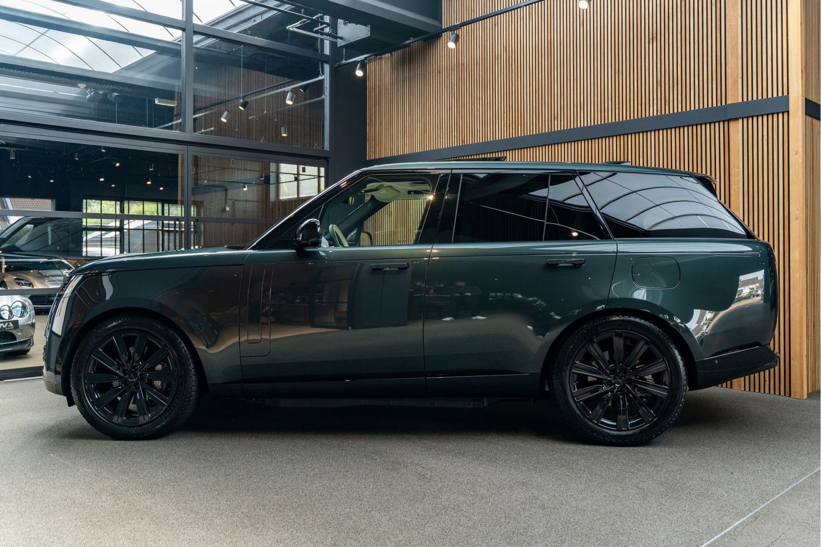 Land Rover Range Rover P460e HSE Meridian 3D Lederpakket Pa imagem 3