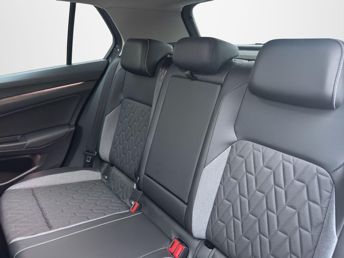 Fahrzeugabbildung Volkswagen Golf Goal 1.5 eTSI 110 kW