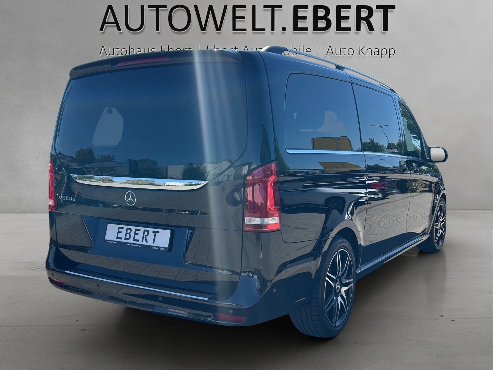 Fahrzeugabbildung Mercedes-Benz V 300 d AVANTGARDE EDITION Lang AMG Distro 360°