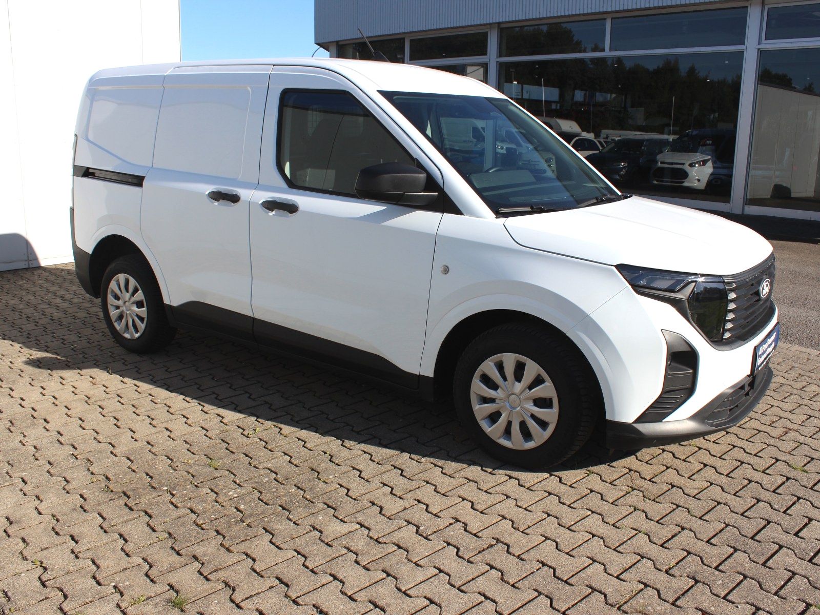 Fahrzeugabbildung Ford Transit Courier Trend