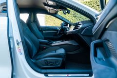 AUDI A6 Avant quattro/ TECH PRO/ S-LINE/ 21"/ LUFT.