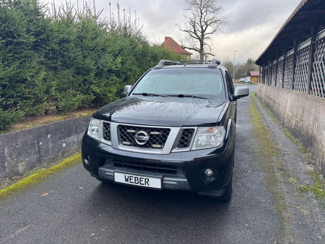 Nissan Navara Pickup Double Cab PLATINUM EVO 4X4