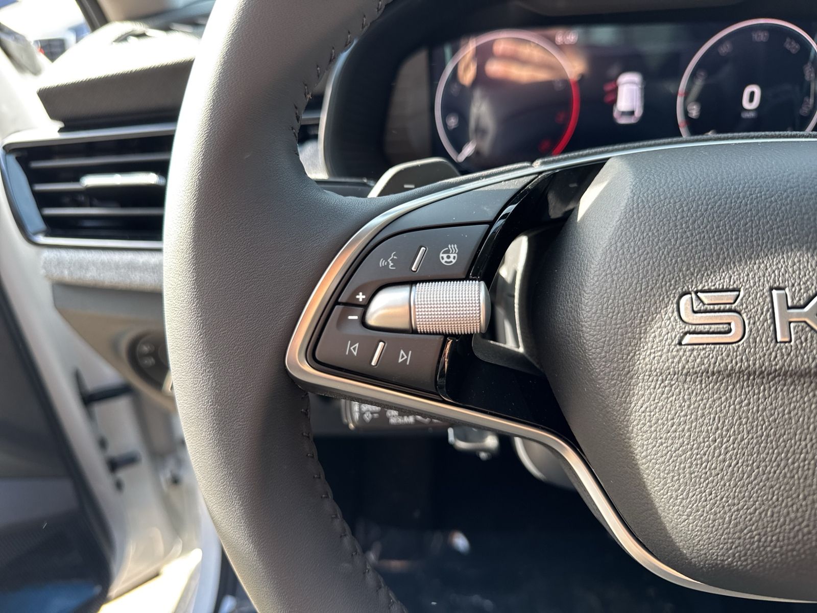 Scala Tour, 1.0 TSI Travel Assist, pACC, Matrix-
