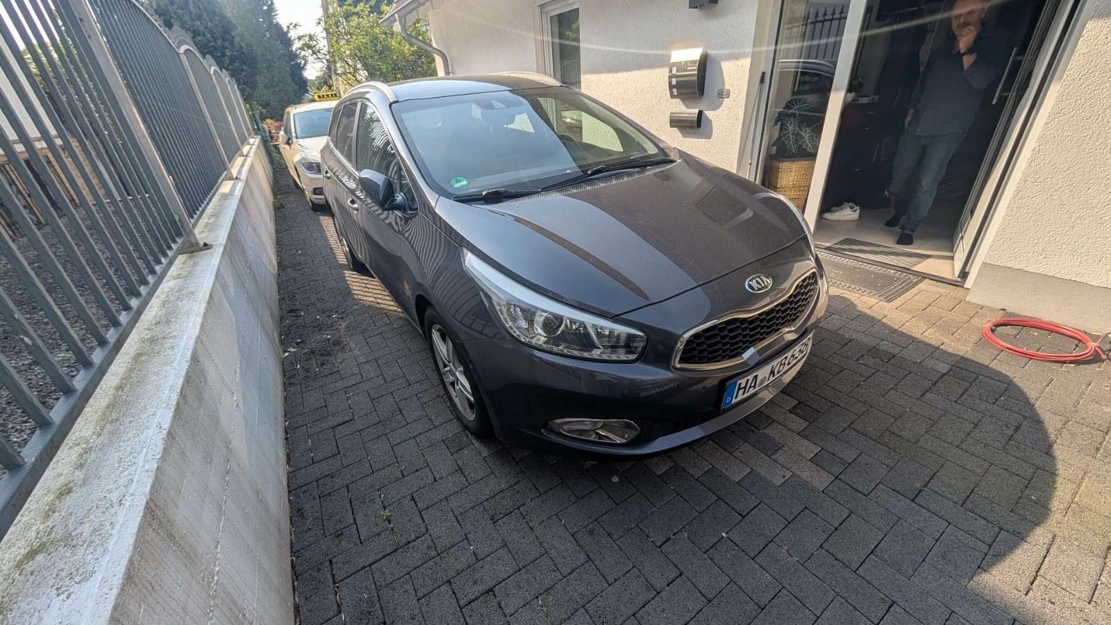 Kia cee'd Sportswagon 1.6 GDI DCT Spirit, AHK, Navi