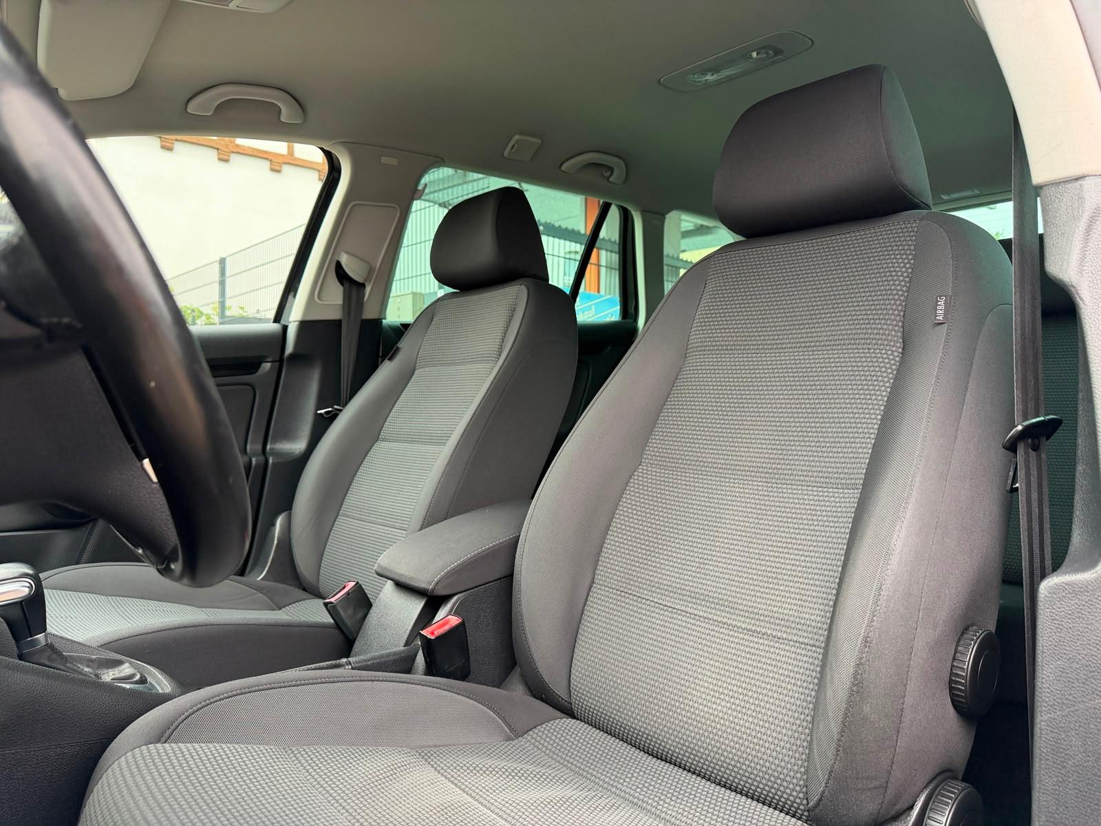 Volkswagen Golf 2009 — photo 11