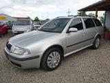 Skoda Octavia Combi 2.0 Style Automatik - Skoda Octavia aus 2004: Combi