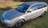 Volkswagen VW Passat TÜV / 12/27 - Volkswagen Passat aus 2002: Kombi