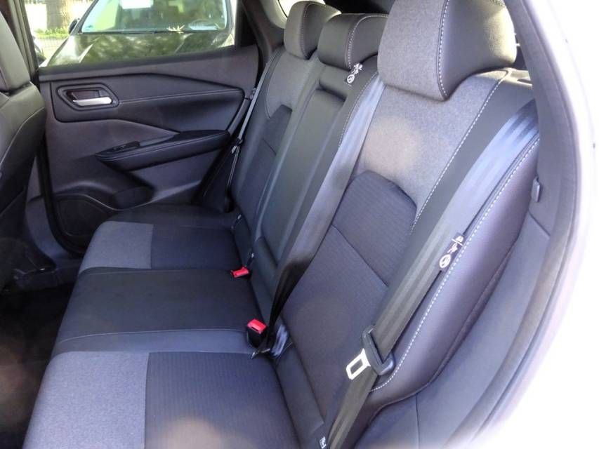 Fahrzeugabbildung Nissan Qashqai 1.3 DIG-T MHEV Automatik N-Connecta