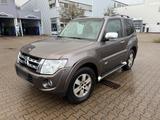 Mitsubishi Pajero 30 Edition 3.2l 4WD / ku... - gebrauchte Mitsubishi Pajero aus dem Jahr 2014