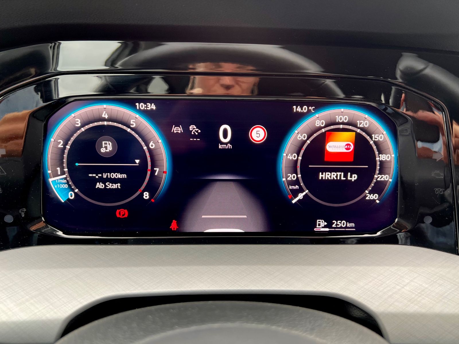 VW Golf VIII Variant Life AAC GZJR SHZ CARPLAY