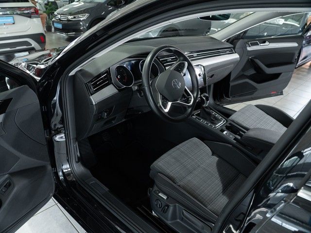 Passat Variant Business TDI el. Heckkl. LED ACC