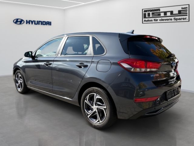 Fahrzeugabbildung Hyundai i30 Intro Edition Mild-Hybrid Navi,RFK,LED,DCT,P