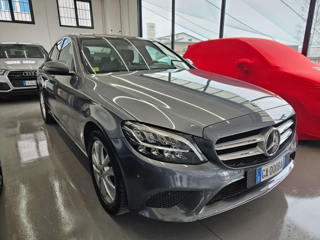 Mercedes-Benz C 220 d Premium 4matic auto NEOPAT