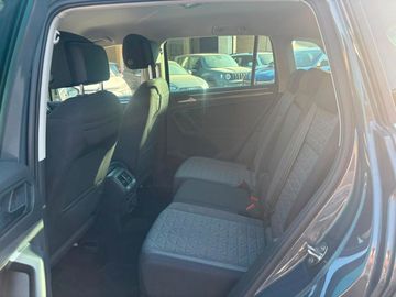 Volkswagen Tiguan - 7