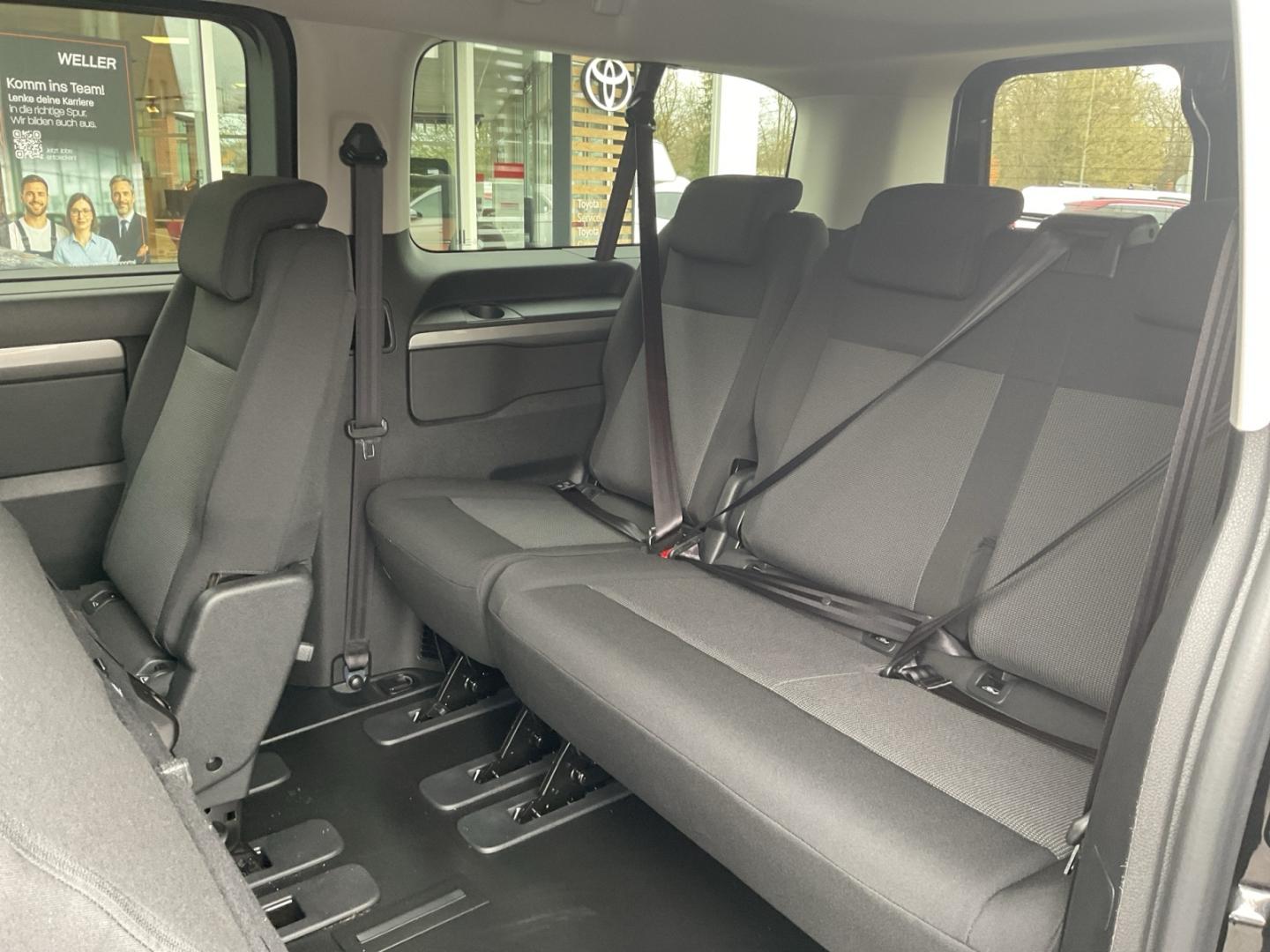 Toyota Proace 2,0l-D L2 Verso Comfort *9-Si*LED*HUD*CAM