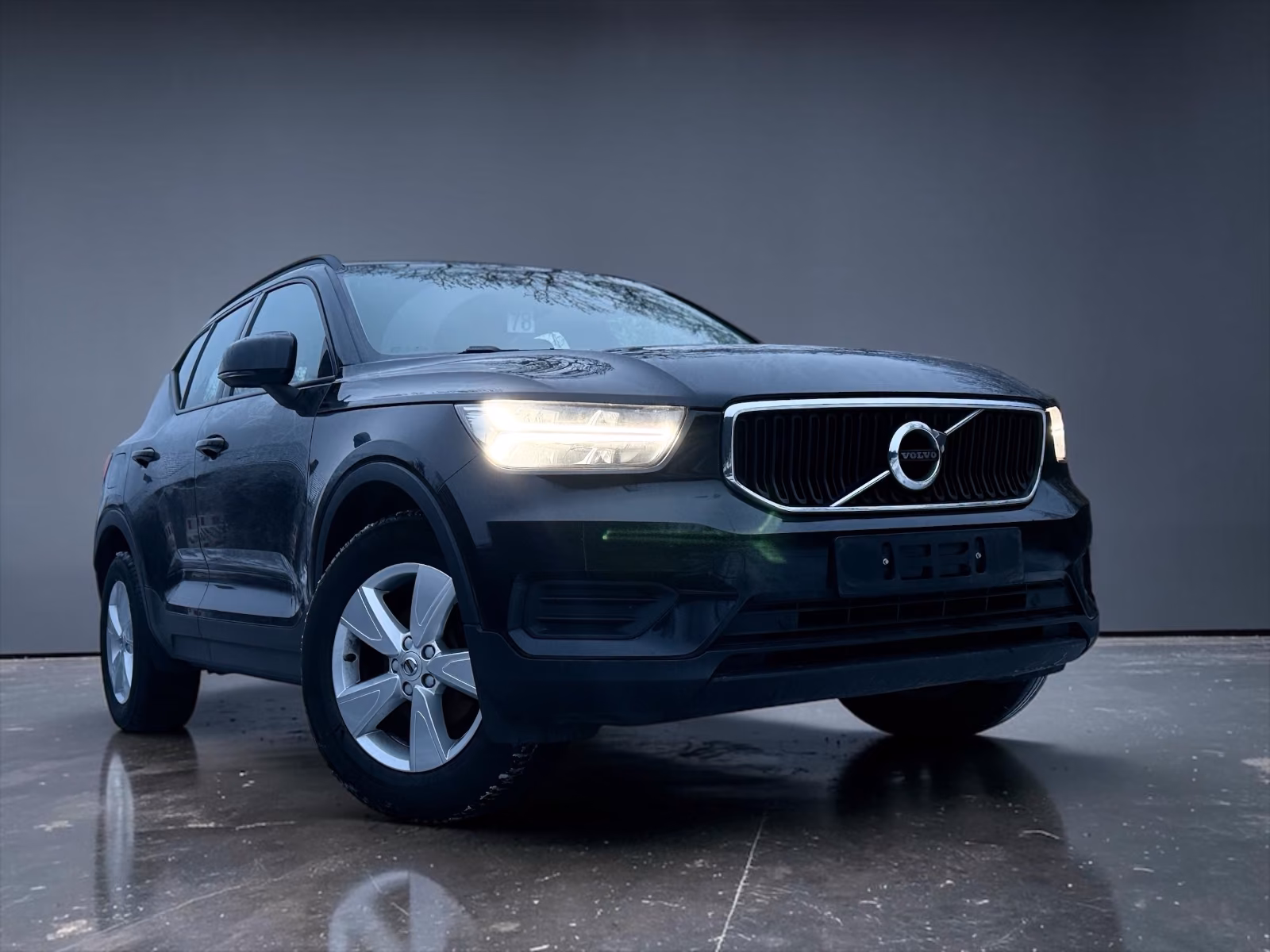 Volvo XC 40 XC40 Momentum Core 2WD