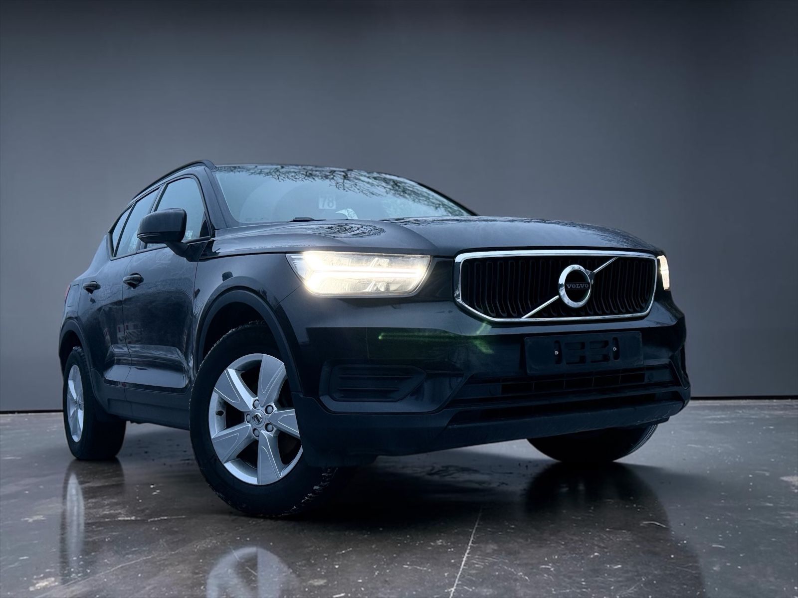 Volvo XC 40 XC40 Momentum Core 2WD