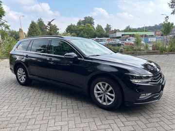 Volkswagen Passat Variant - 1