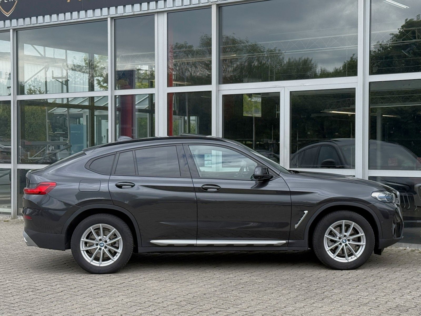 BMW X4 xDr 20d LEDER PANO HUD 360 LCPROFF LASER AHK foto 8