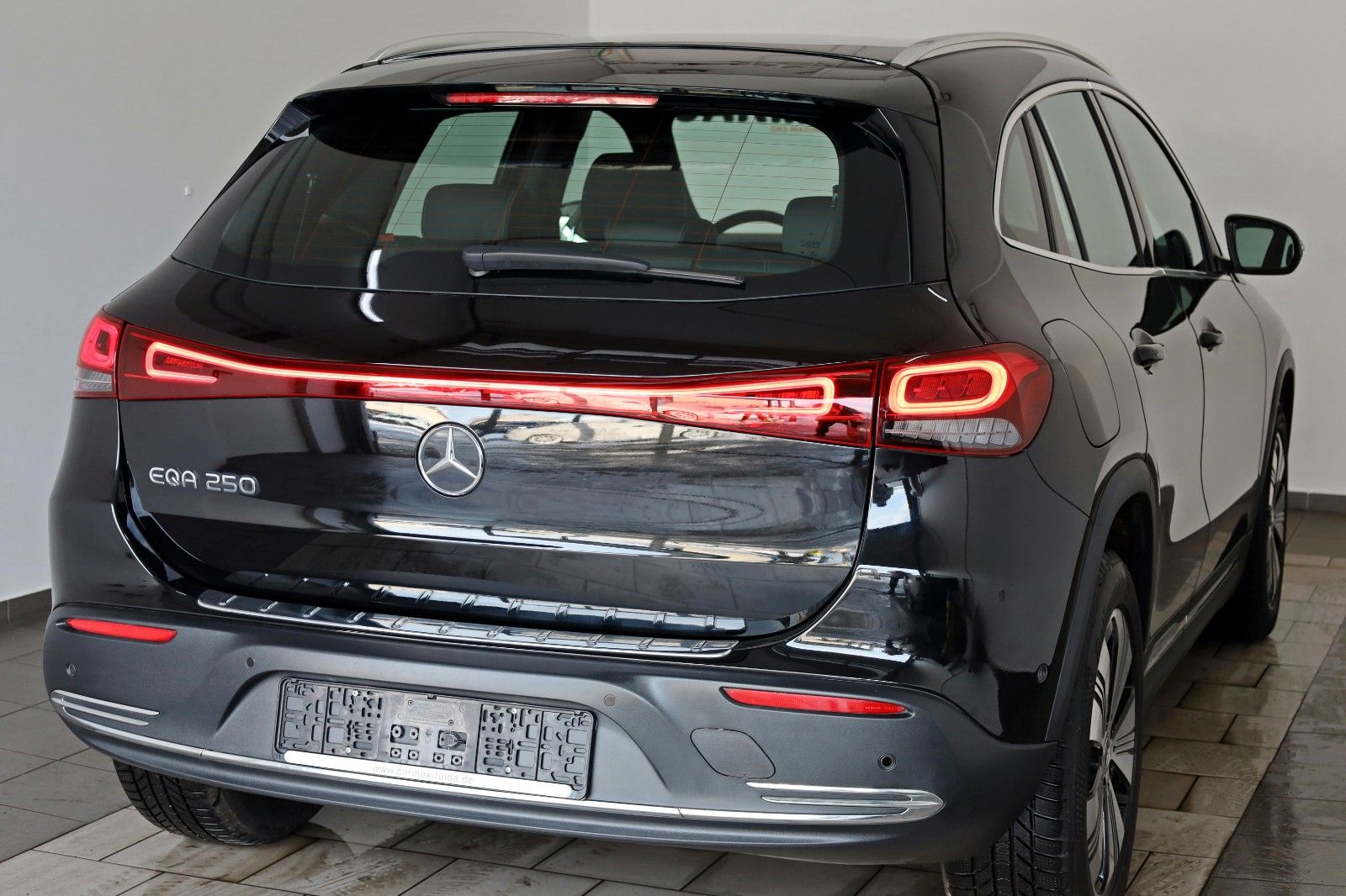 Fahrzeugabbildung Mercedes-Benz EQA 250, Progressive T.Leder,Navi,LED,SH,Kamera