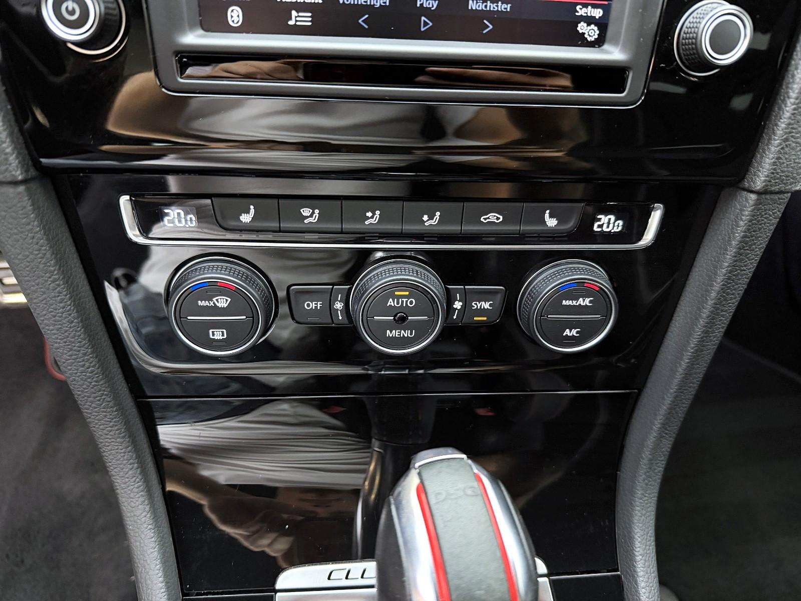 Volkswagen Golf VII Lim. GTI Clubsport BMT *OZ*AIRLIFT*SHZ