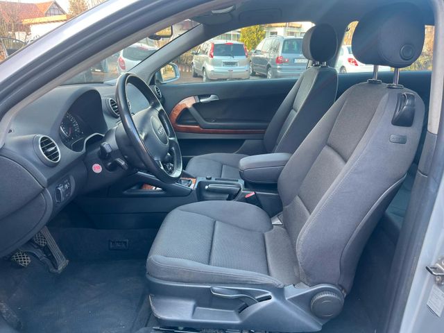 Audi A3 2.0 FSI Ambiente*SERVO DEFEKT* Bild 7