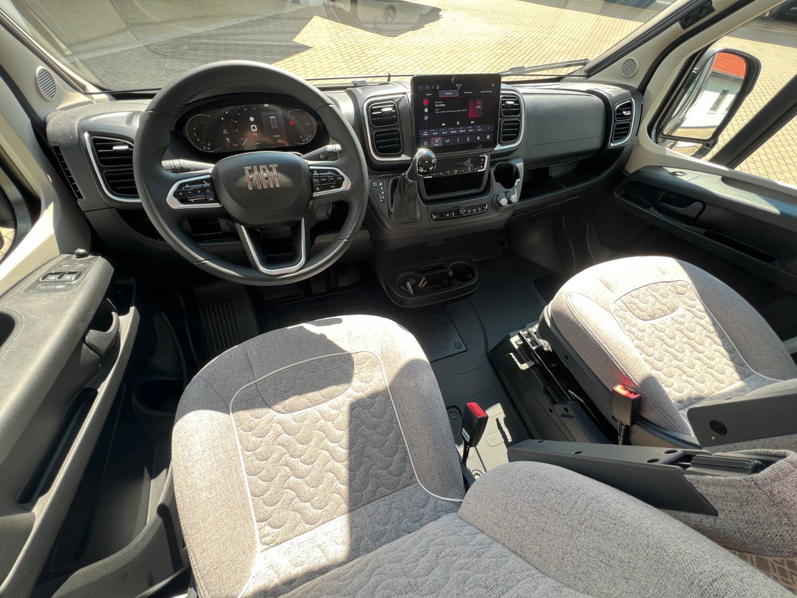 Fahrzeugabbildung Malibu Van diversity GT skyview 640 LE KE