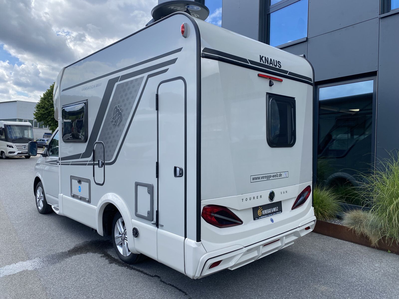 Fahrzeugabbildung Knaus Tourer Van VANSATION 500 LT Automatik, Markise