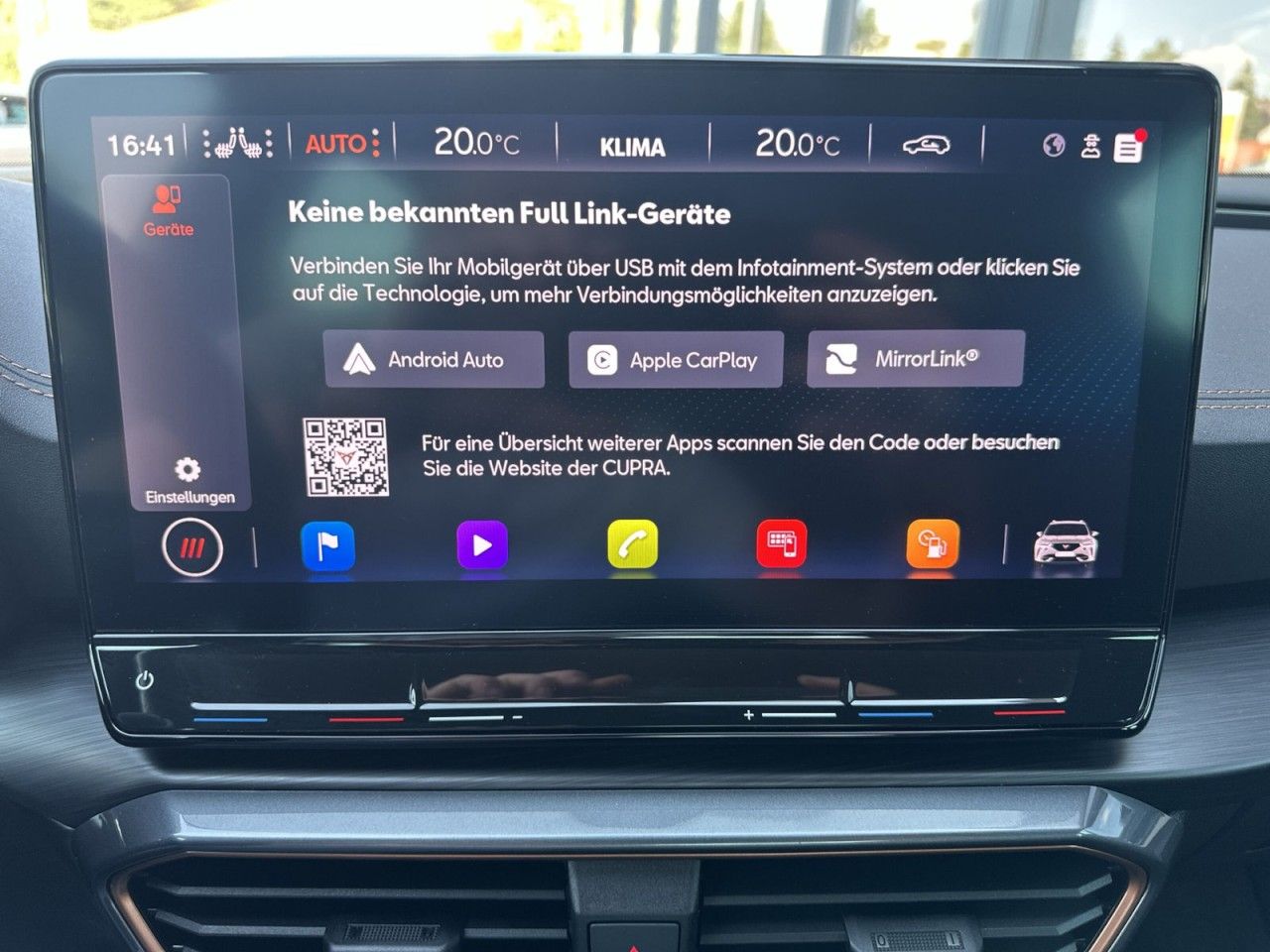 Fahrzeugabbildung CUPRA Formentor VZ 2.0TSI 4Drive 310PS DSG+*AHK*Beats* - mit KI generiert/bearbeitet