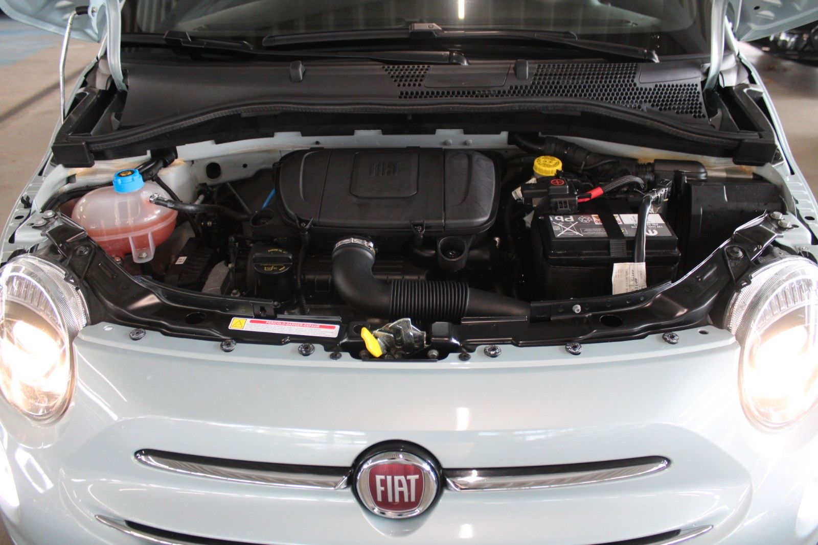 Fahrzeugabbildung Fiat 500C CABRIO Hybrid DOLCEVITA DAB PDC APP LINK