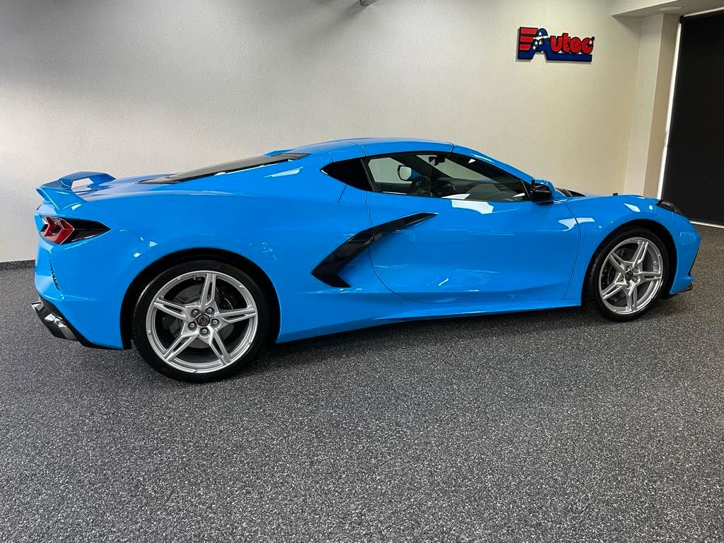 Fahrzeugabbildung Corvette C8 COUPE-TARGA-3LT-Z51-LIFT-VORFÜHRWAGEN
