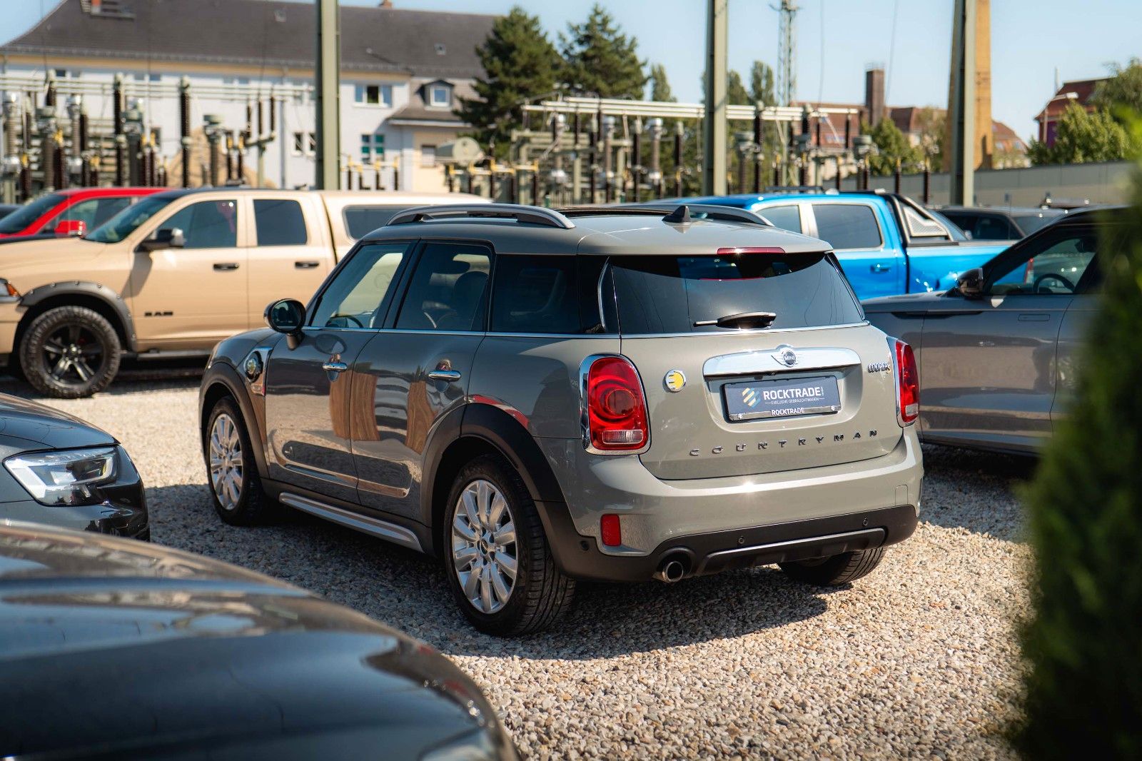 Fahrzeugabbildung MINI COOPER SE Countryman All4 | Pano | ACC | Plug-In