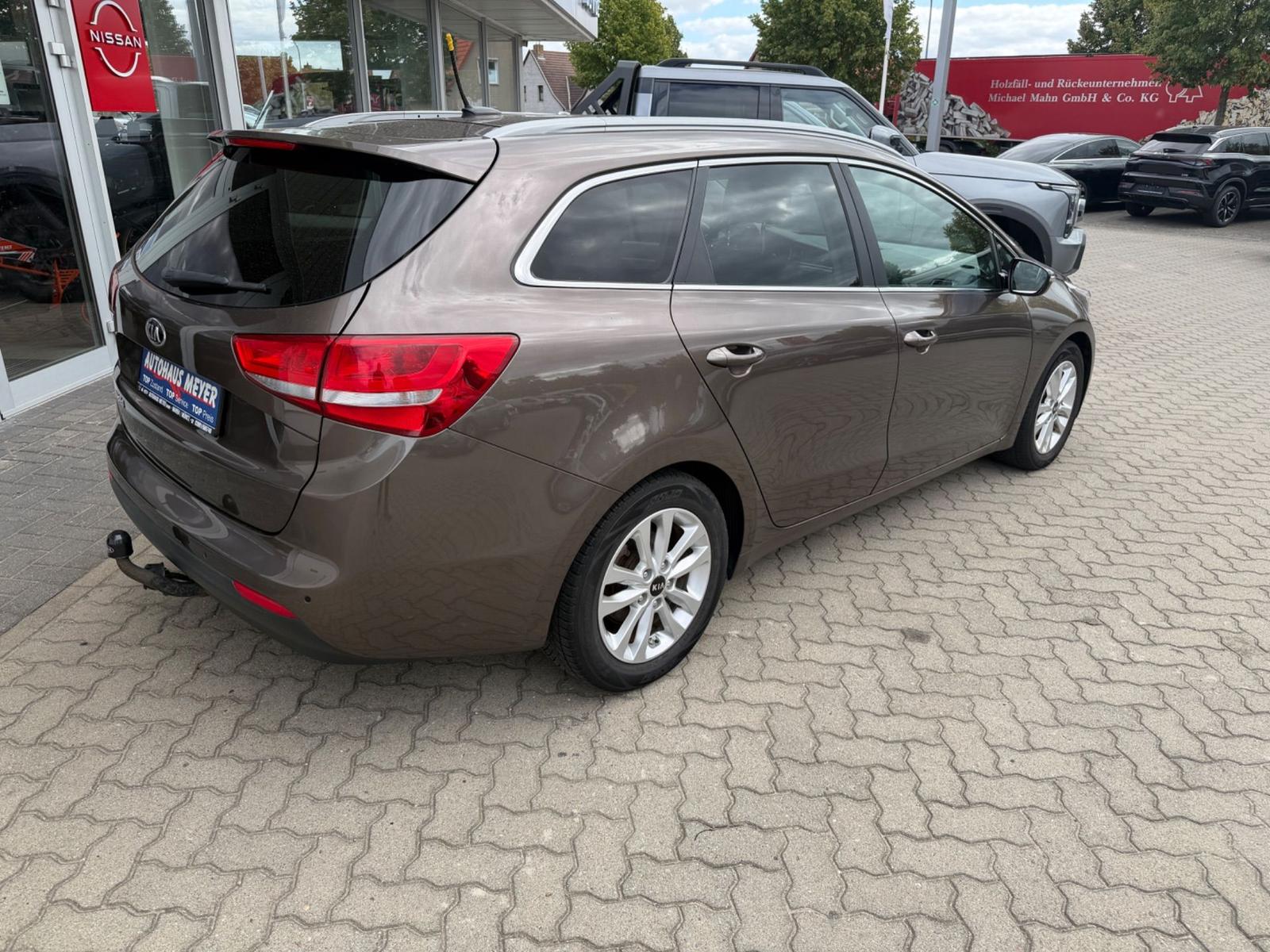 Kia cee'd Sportswagon Cee'd 1.6 Automatik AHK Kamera