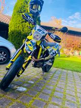 Husqvarna 701 Supermoto - 4.500 km | Top Zustand  - HUSQVARNA 50