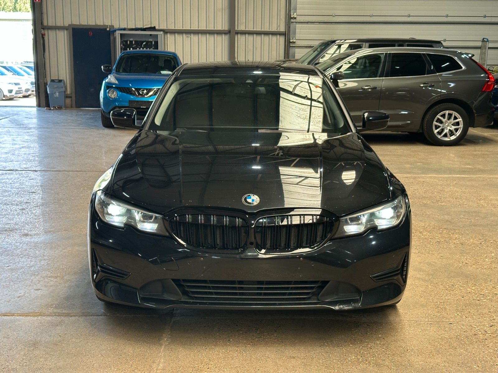 BMW 318 3 Limousine 318 d Advantage imagem 2