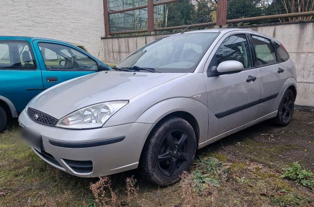 Ford Focus 1.8 Benzin