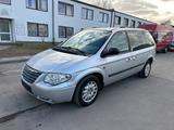 Chrysler Voyager Family 2.8 CRD Autom. - gebrauchte Chrysler Voyager aus dem Jahr 2004