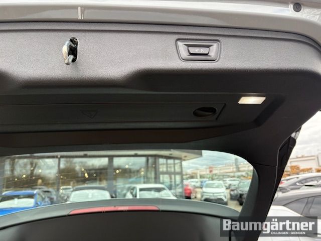 Fahrzeugabbildung BMW 330 i xDrive M-Sport Touring Kamera/ACC/Sitzh.