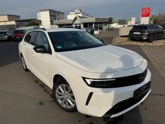 Opel Astra L ST Elegance 1.2 (130PS)
