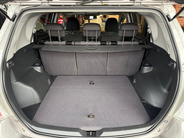 Toyota Verso SkyView Edition