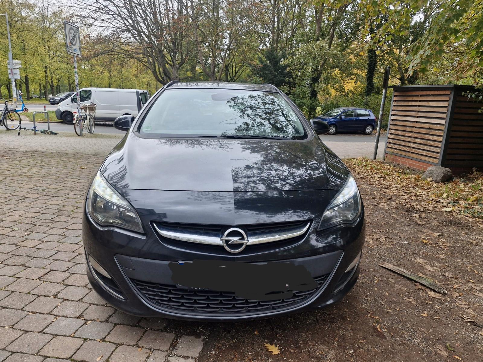 Opel Astra, 2013