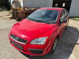 Ford Focus Lim. Trend 1.6 Benzin / Klima / Tüv 12.26 - Ford Focus aus 2006: 1.6