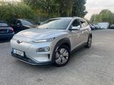 Hyundai KONA Elektro ELEKTRO  große 150kW Batterie - silberne Hyundai KONA Elektro