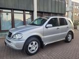 Mercedes-Benz ML 270 Nur 142 TKm-1 Hd-AHK 3.4 To-DPF-Grüne Pla - Mercedes-Benz ML 270 mit Diesel-Antrieb