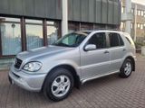 Mercedes-Benz ML 270 Nur 142 TKm-1 Hd-AHK 3.4 To-DPF-Grüne Pla - Mercedes-Benz ML 270 mit Diesel-Antrieb