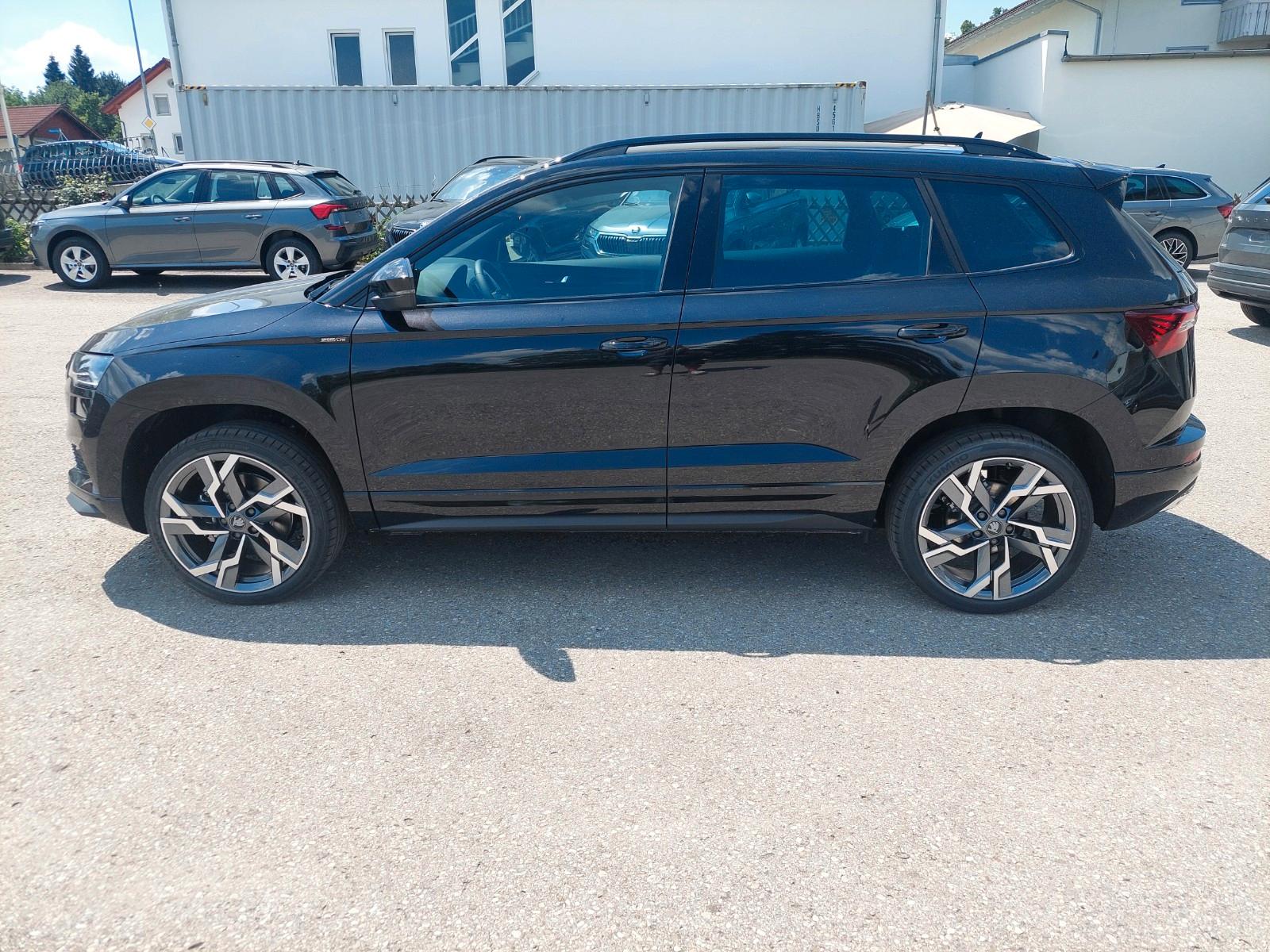 Skoda Karoq 1.5l TSI ACT DSG Sportline AHK 19" 5J.Gar